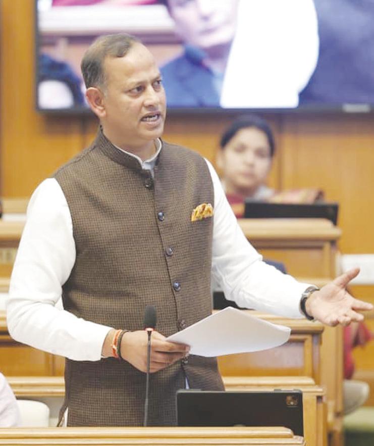 दस महीनों में हर क्षेत्र में हुए विकास से विपक्ष में बौखलाहट: रविन्द्र इन्द्राज