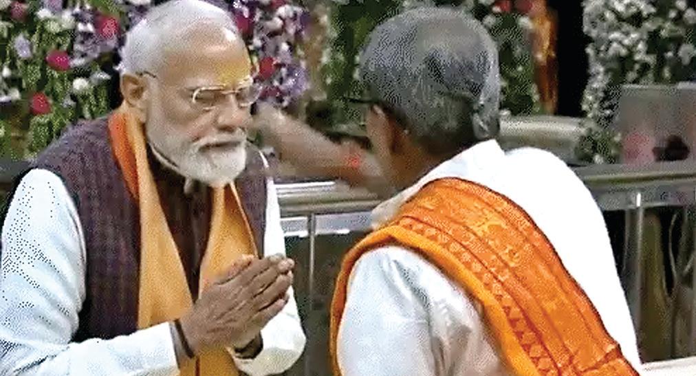 पीएम मोदी ने सोमनाथ मंदिर में की महाआरती