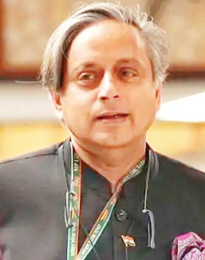 केरल कांग्रेस बैठक से नदारद रहे शशि थरूर, राहुल गांधी से नाराजगी का दावा