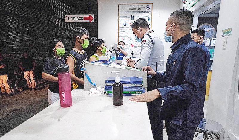 Hospitals bat for tax perks, lower import tariffs