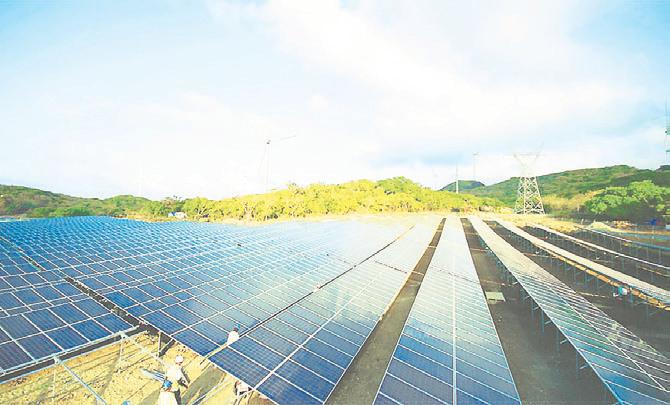 Lopez-led First Gen eyeing up to $25-million solar spend in Batangas