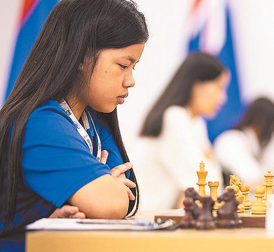 Shukhman sweeps Canino in FIDE Women's World Cup
