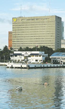 Analysts see BSP pause in October