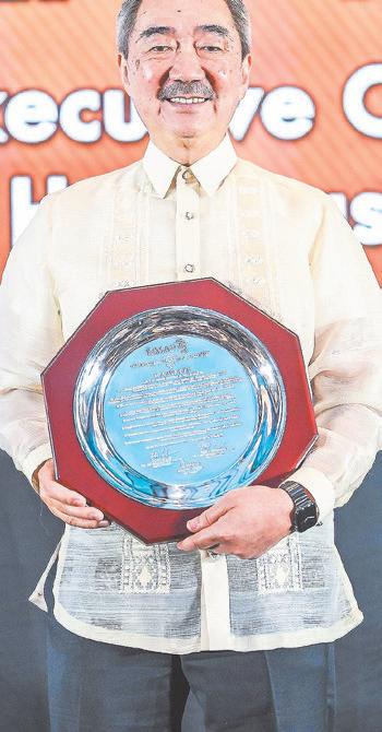 Private sector has role in ensuring stability amid political, economic risks — Hans Sy