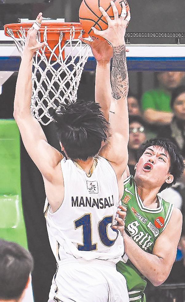 Green Archers stun the Bulldogs to force a sudden-death Game 2
