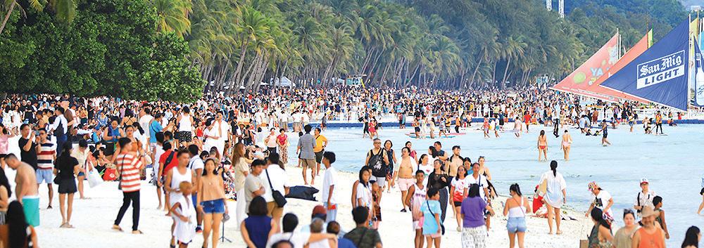 Domestic tourism picking up slack from faltering international visitor numbers