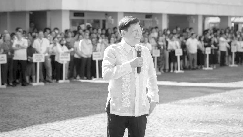 Lopez retirement brings Marcos' first SC appointment