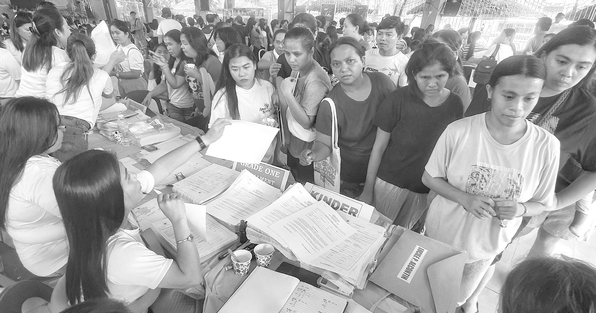 LTO cracks down on 205 driving schools for license irregularities