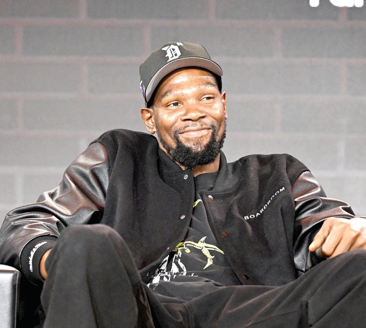 Suns trade star forward Kevin Durant to Rockets