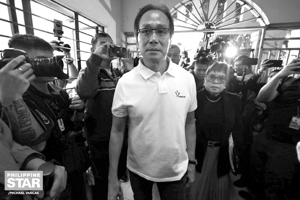 SABUNGEROS' CASE: Atong files criminal raps, says 'Totoy' tried to extort  P300M | The Freeman - newspaper - Lee esta historia en Magzter.com