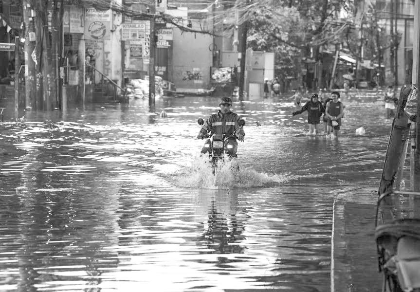 Palace suspends gov't work, classes in Metro Manila, 36 other provinces