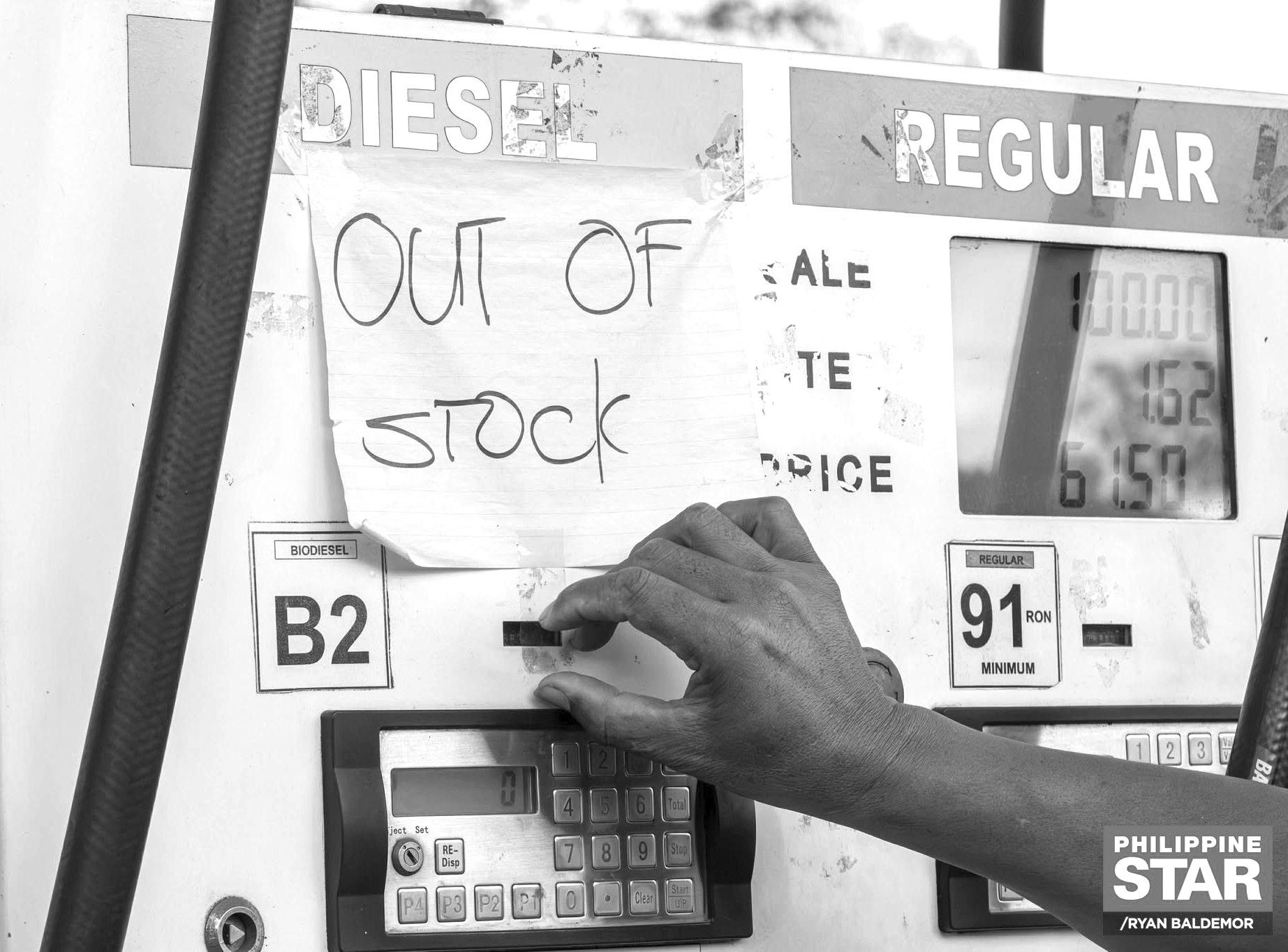 TO RISE BY DOUBLE DIGITS TODAY Motorists scurry to fill up on last day of capped prices
