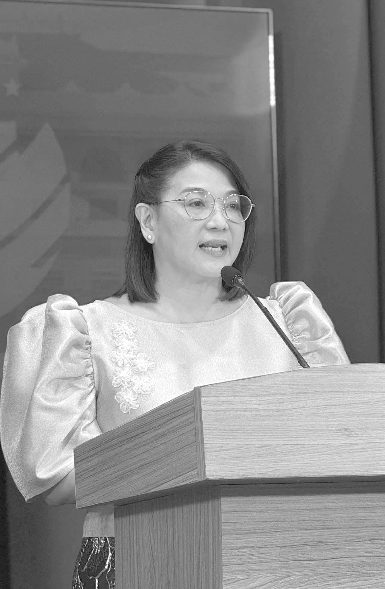 Castro: Frasco remains Marcos' 'trusted' advisor