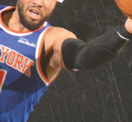 Knicks hold off Spurs for 2-0 NBA Finals lead