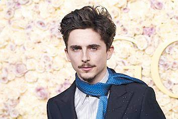 Chalamet returns to 'SNL' as host, musical guest