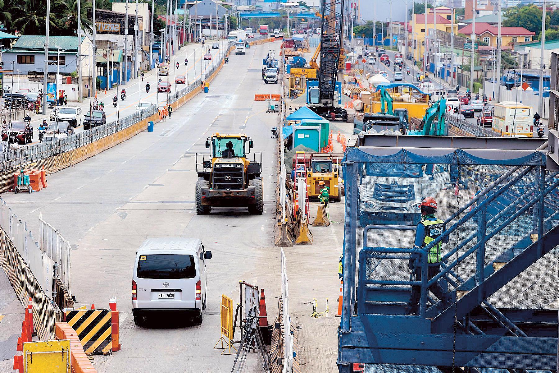 400 Foreign POGO Workers in NBI Custody