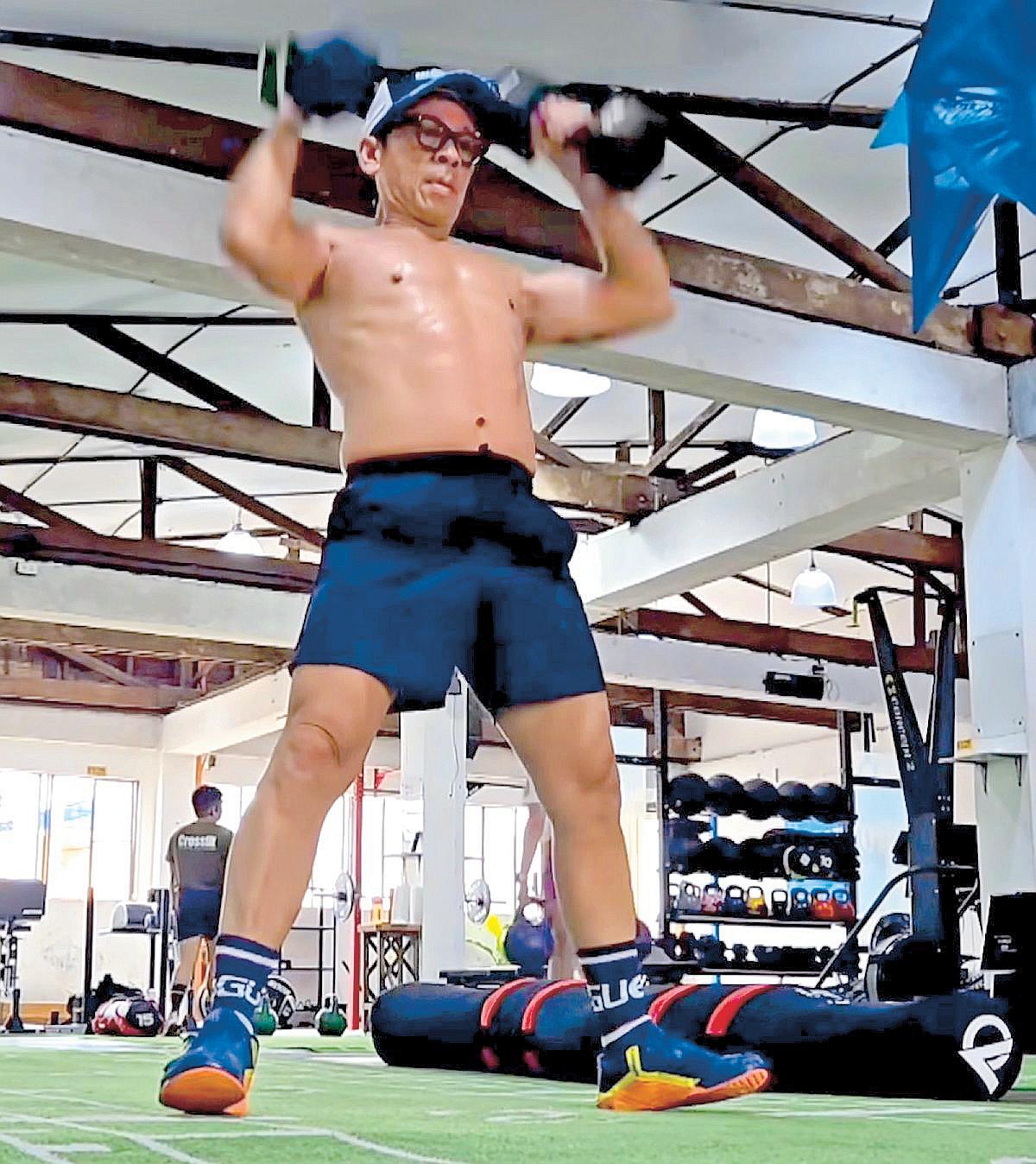 TRAINING TO COMPETE AT HYROX