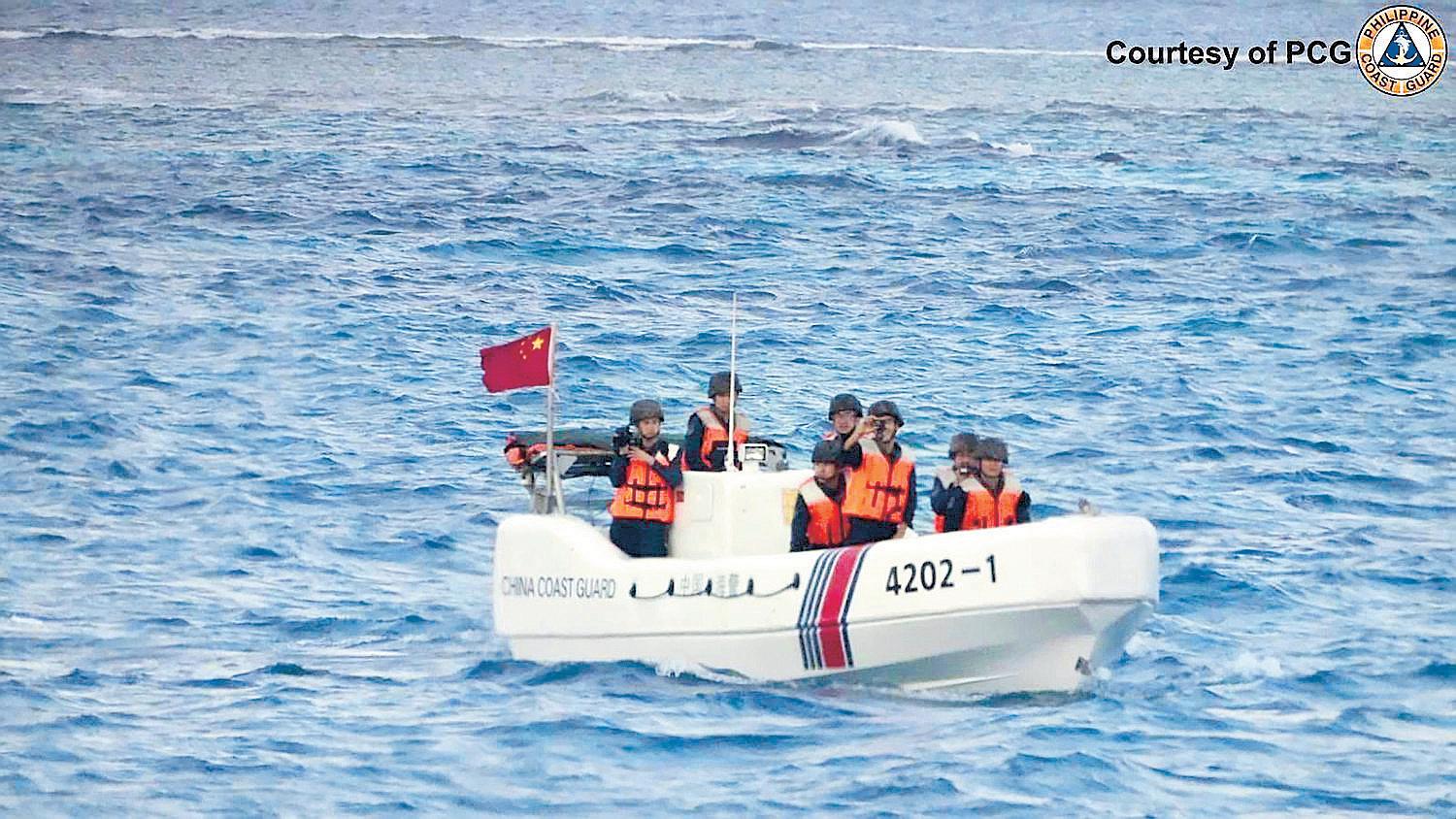 Phl science vessels harassed by China forces