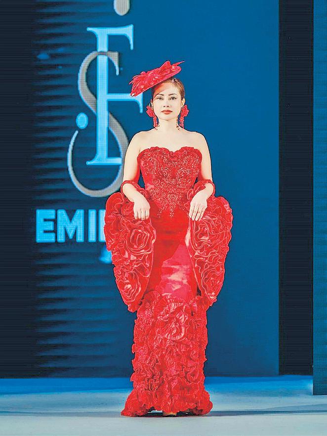 Emily Sy Couture Debuts At London Fashion Week