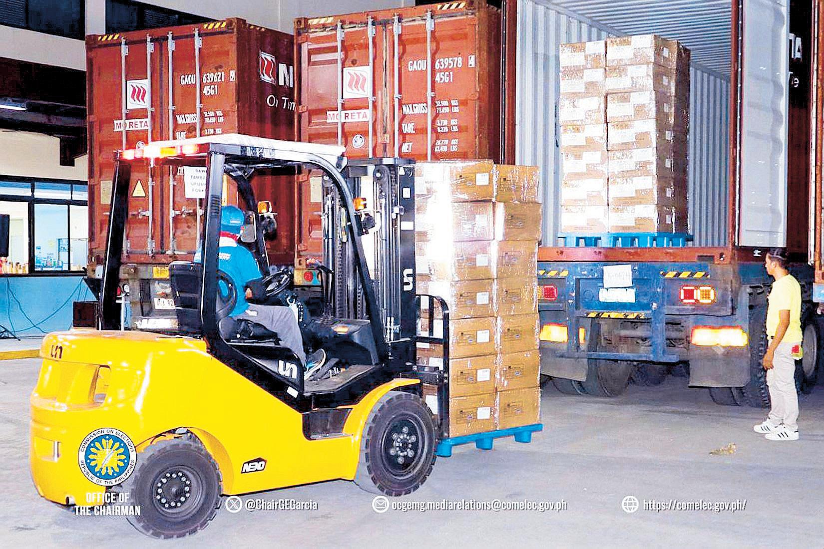Palace downplays fears of recession