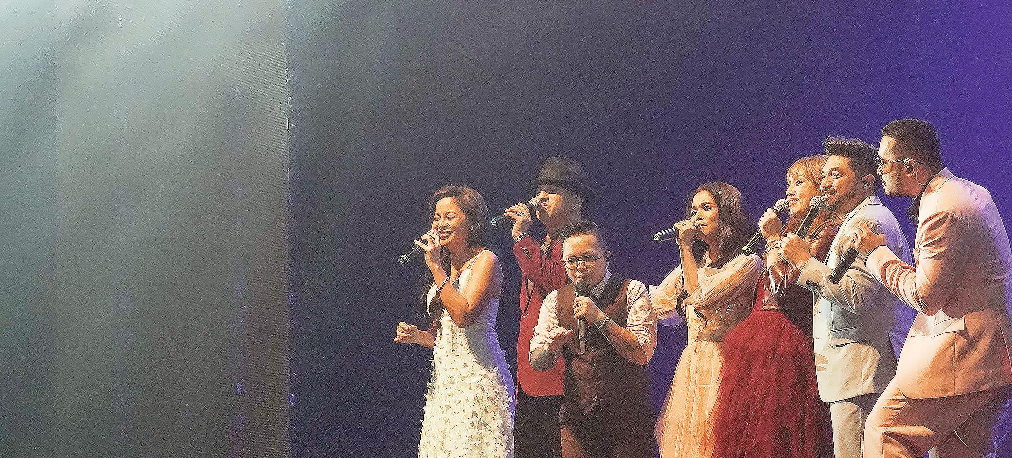 Sessionistas' Reunion Concert Is A Love Letter To Fans