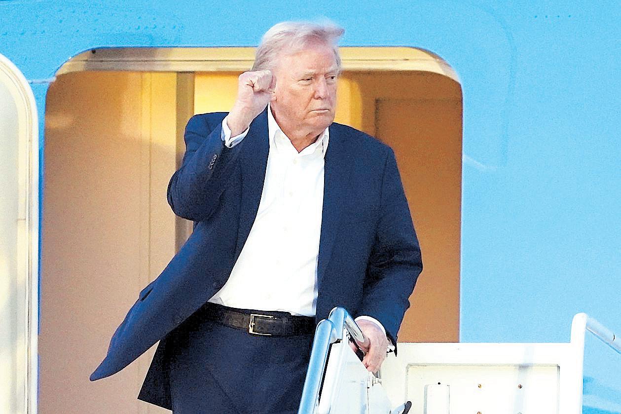 Trump Says Physical Exam Went Well, Report Due Today