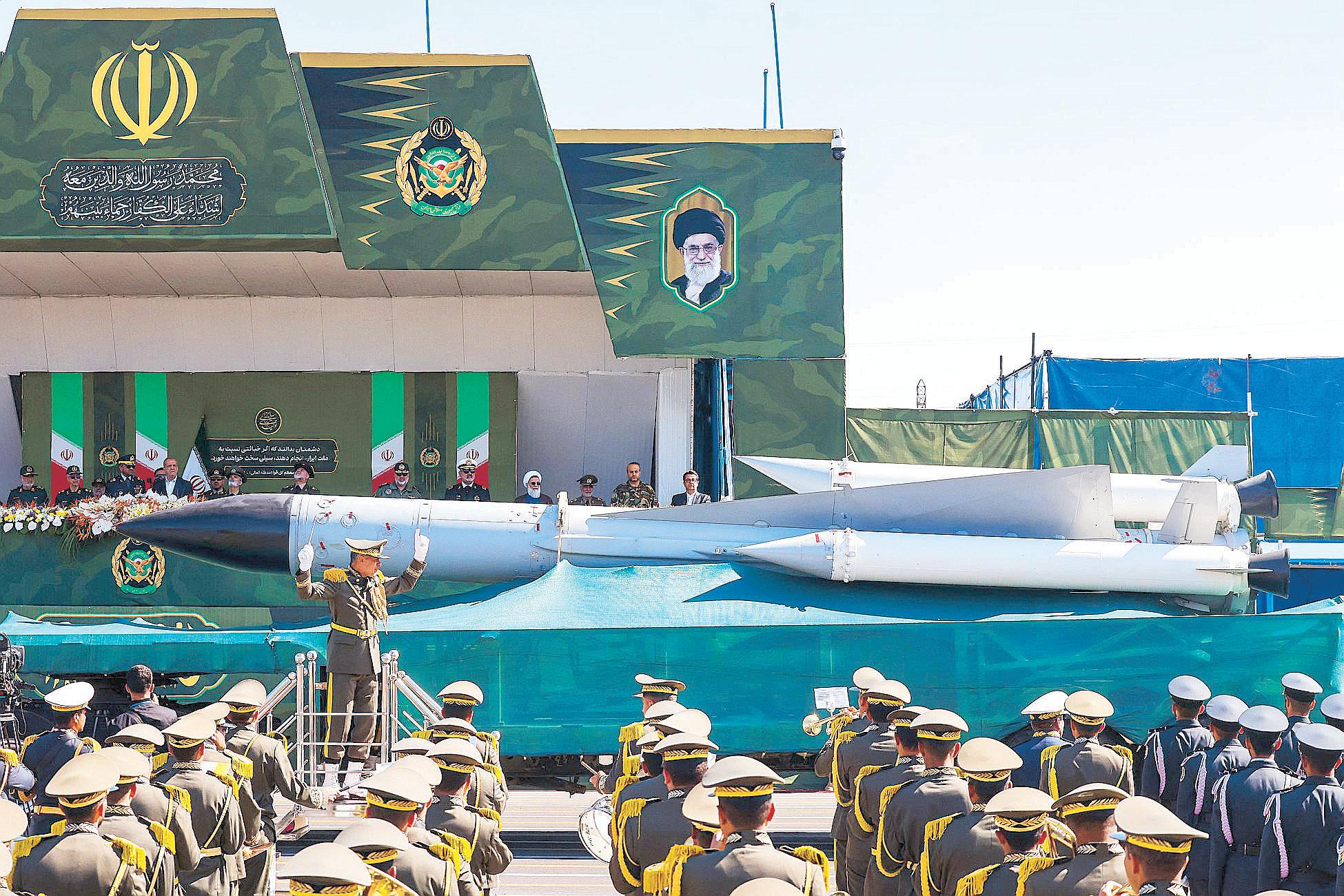 Iran, US Resume Nuclear Talks in Rome