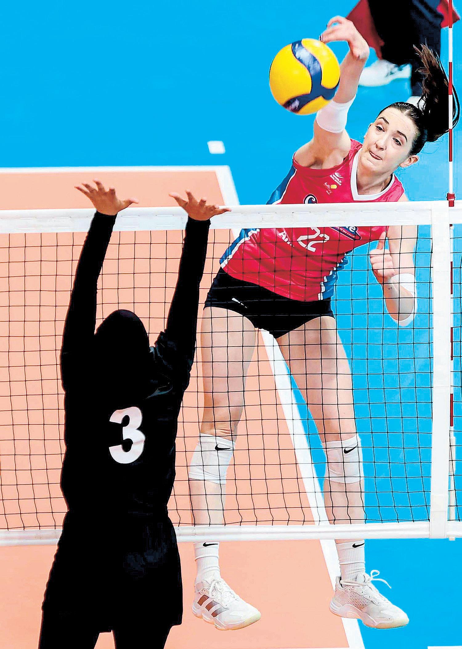 Creamline drubs Al Naser | The Philippine Star - newspaper - Read this ...