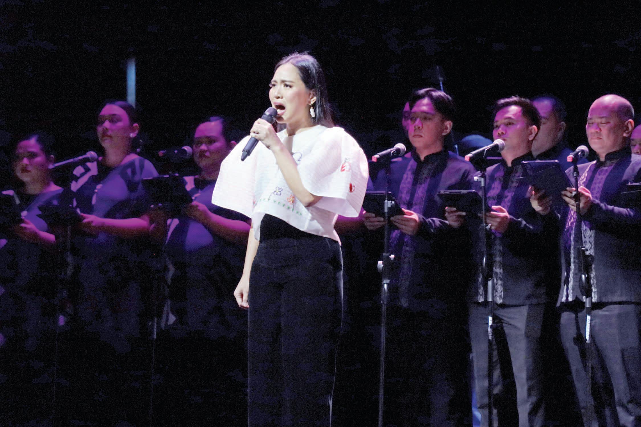 Aicelle Santos performs Walang Himala at necrological service honoring Nora Aunor