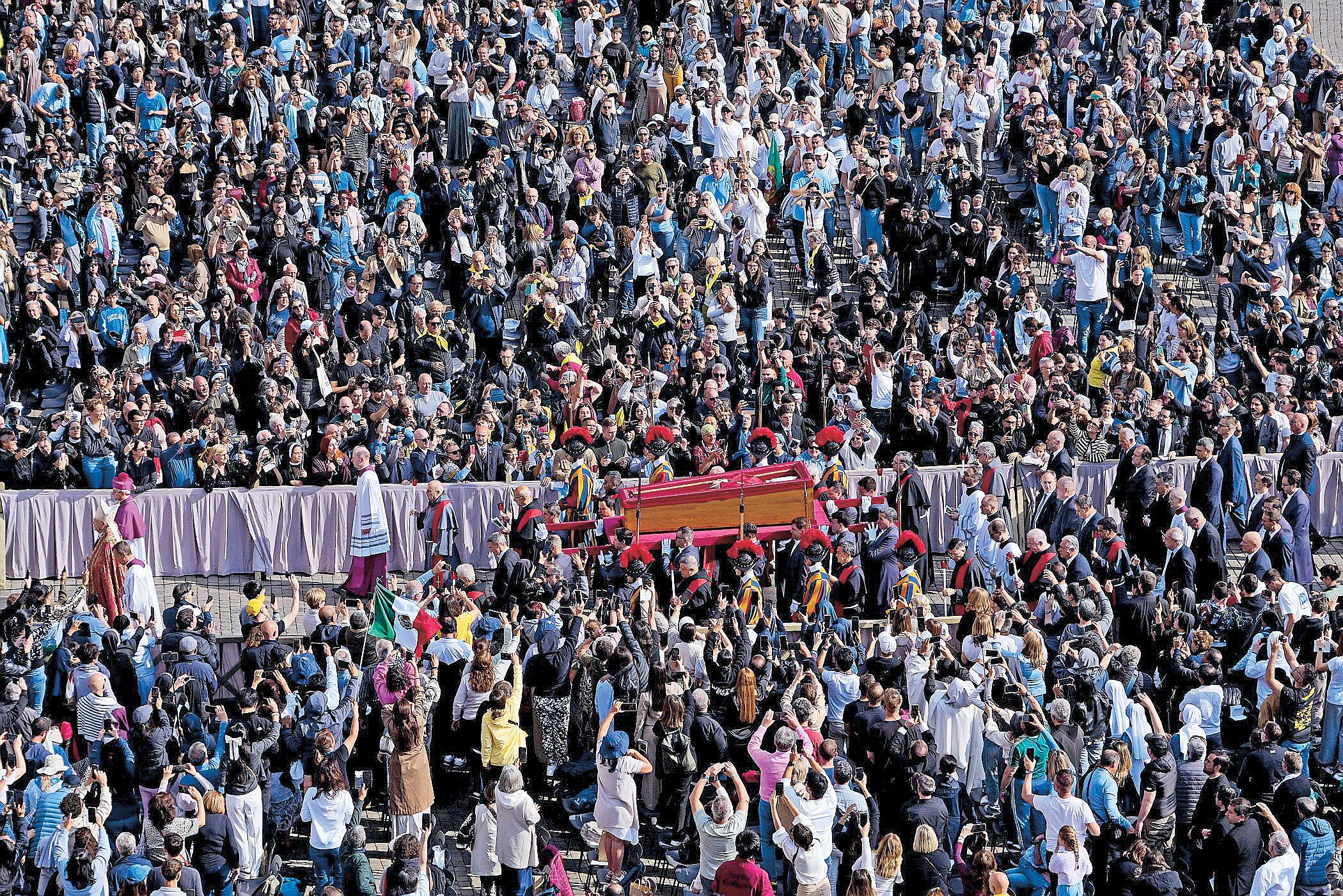 Period of nat'l mourning declared for Pope Francis