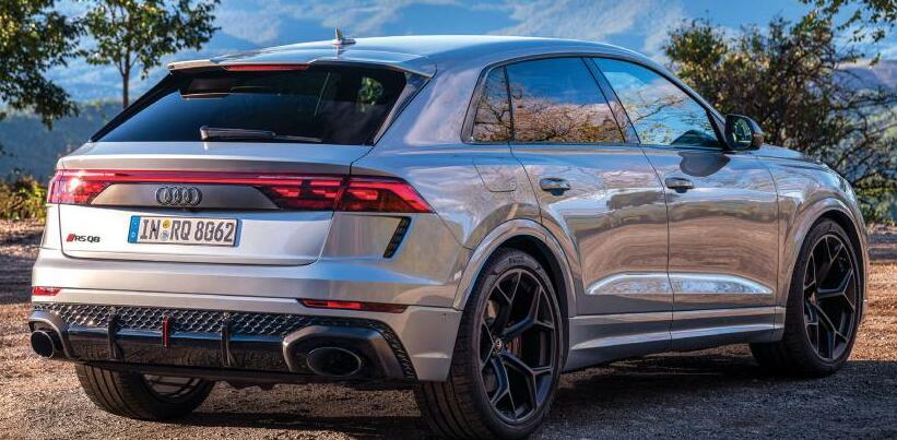 MOST POWERFUL AUDI SUV EVER: THE NEW RS Q8 PERFORMANCE