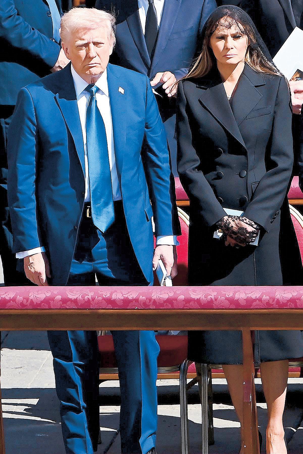 Trump posts spoof picture dressed as pope