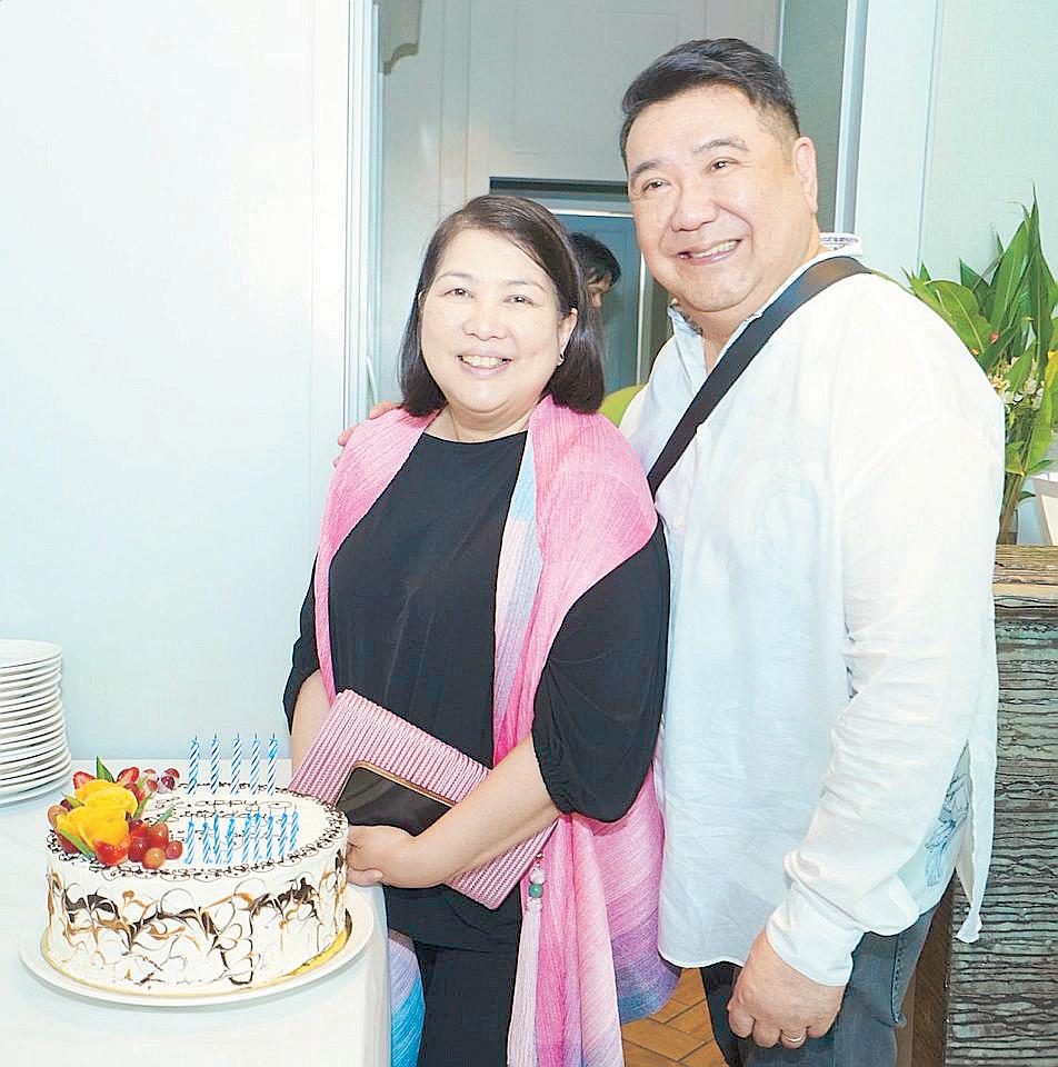 Bettina Osmeña keeps busy as an entrepreneur with various thriving businesses but her friends know her as a charming friend, a wonderful wife to former Senator Serge Osmeña, as well as a doting grandma to a growing brood of grandkids.