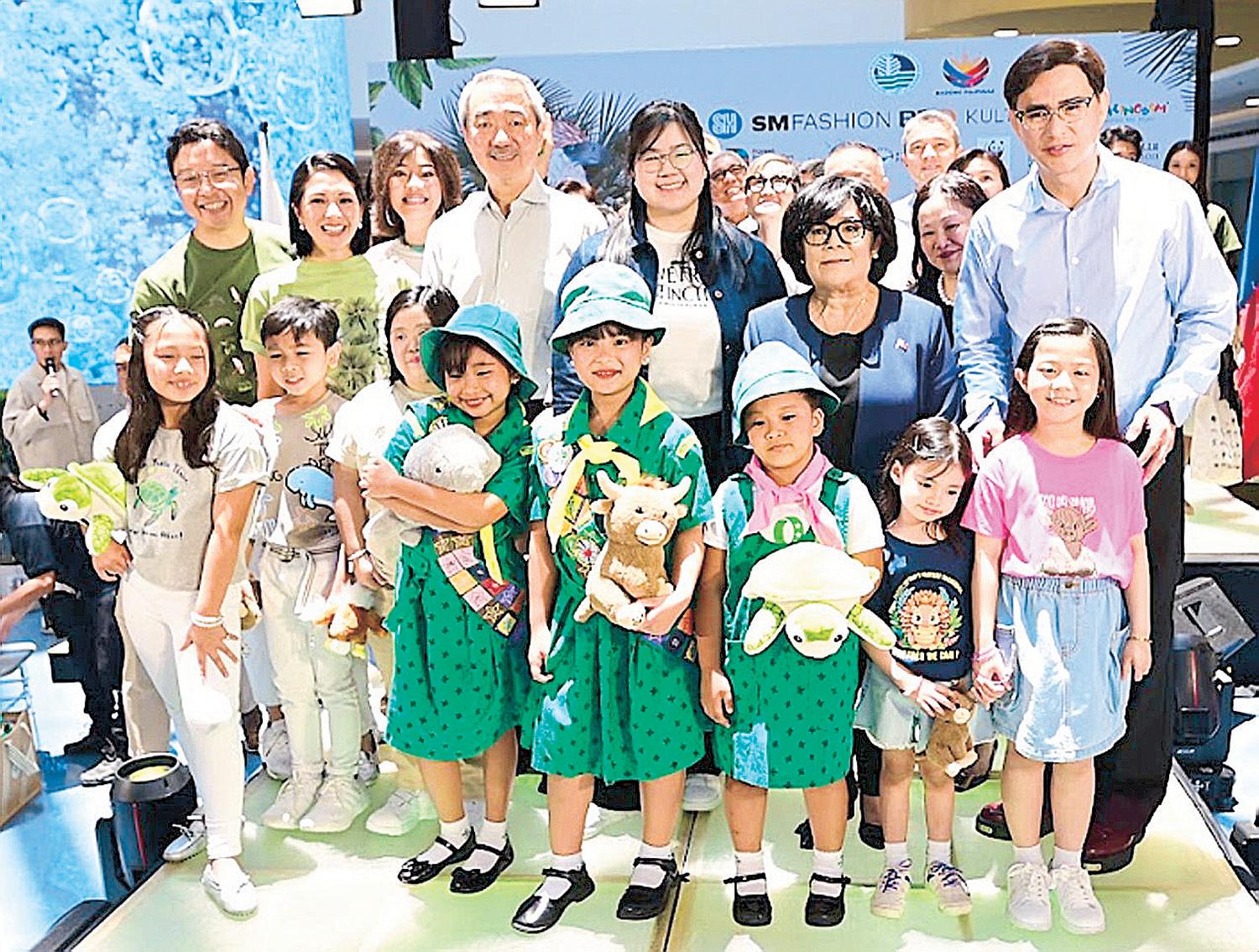 SAVE THESE ANIMALS FROM EXTINCTION, SAVE THE EARTH