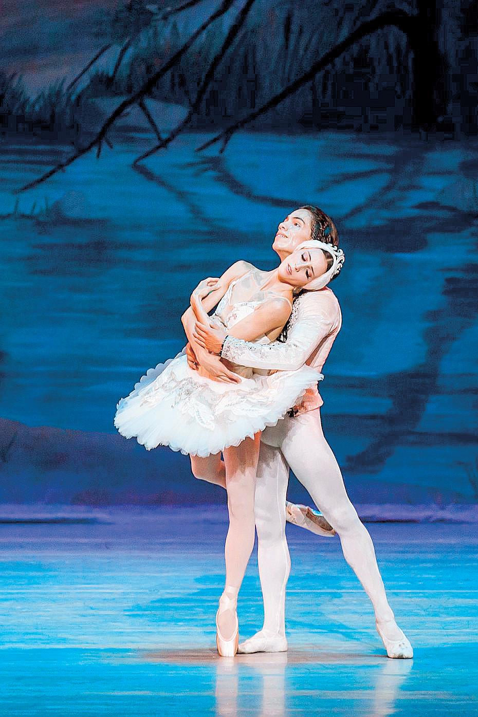 LISA MACUJA-ELIZALDE: 'WHETHER YOU'RE A PROFESSIONAL DANCER, AN AMATEUR OR A WANNABE, YOU CAN ENJOY BALLET AT ANY AGE'