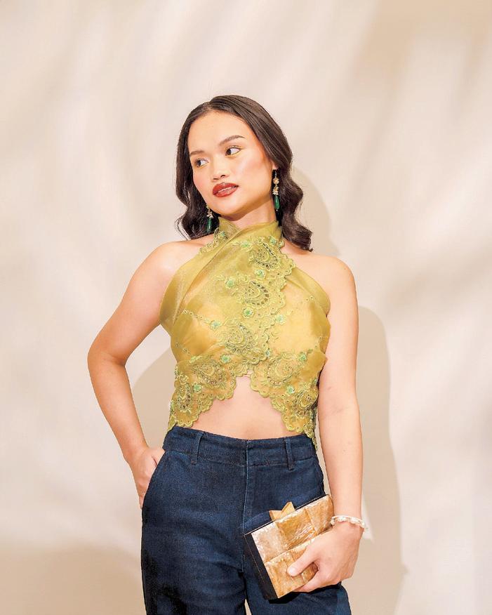 You glow, Filipina!