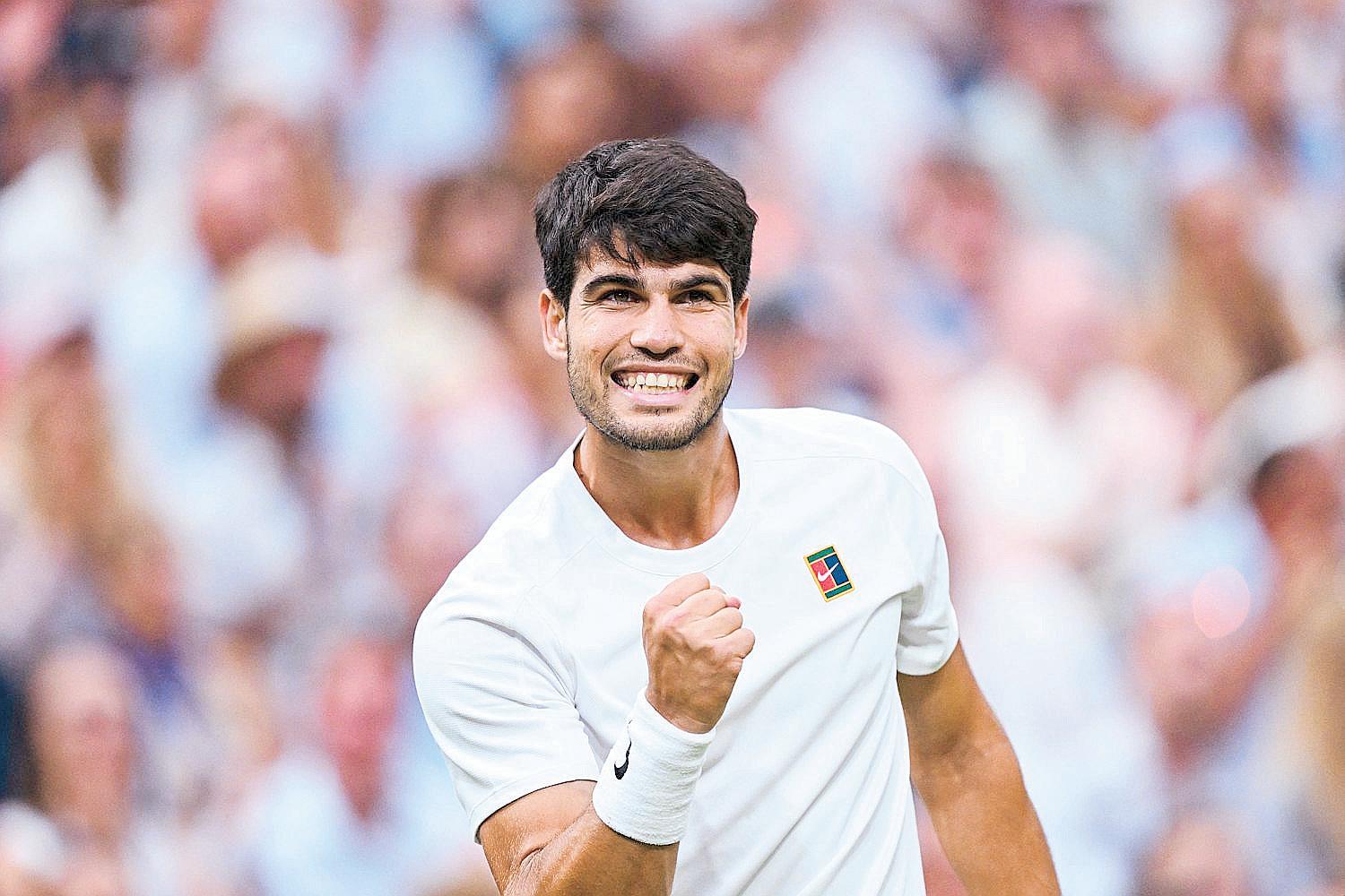 Alcaraz finds touch, Sabalenka progresses