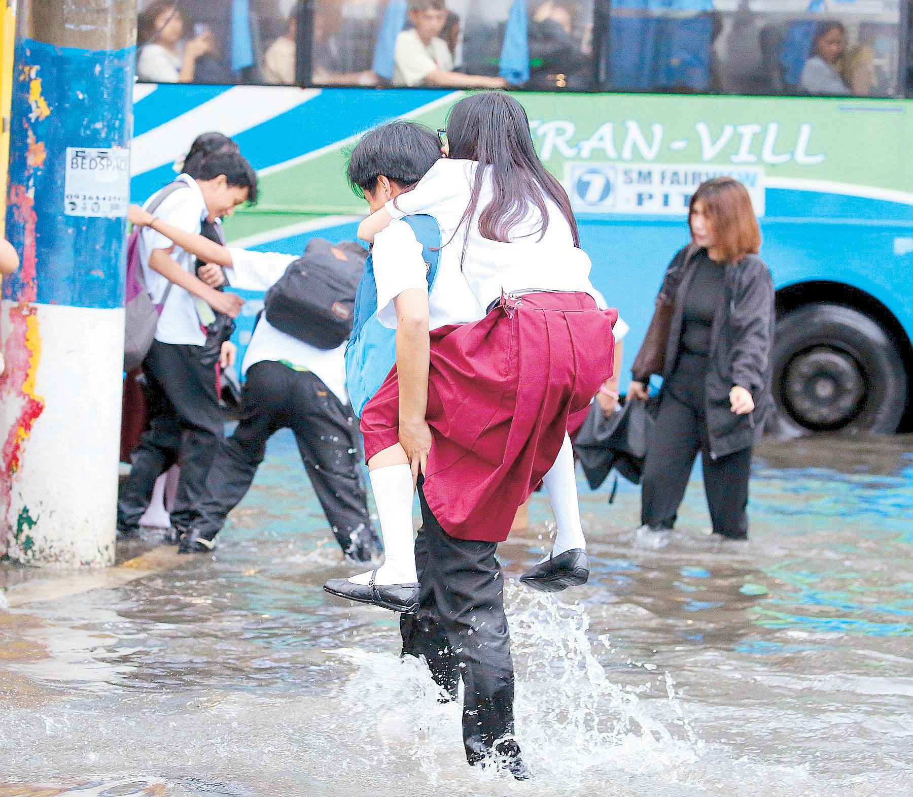 DILG or LGUs: Which one should suspend classes?