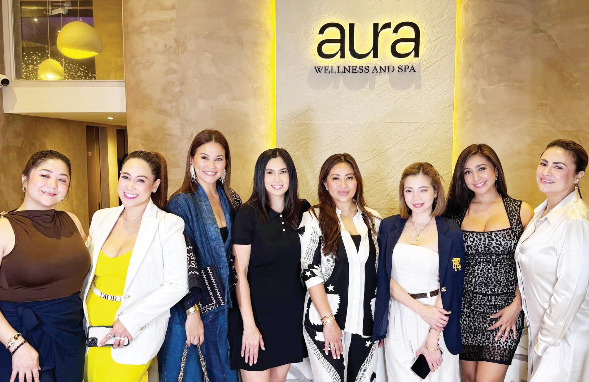 Viva Hot Babes reunite to support Ella V's business venture