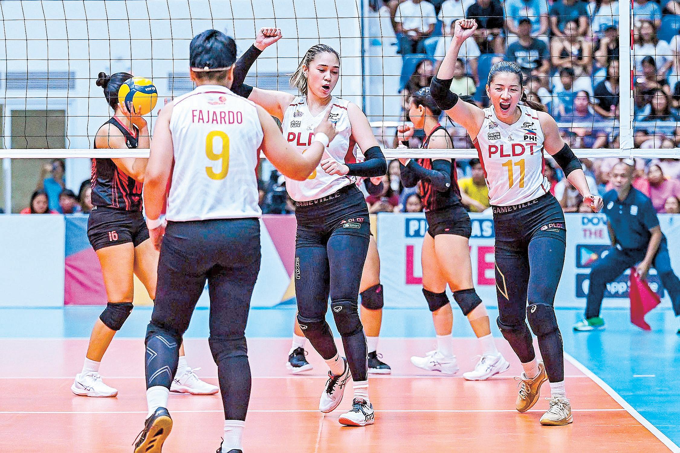 PVL on Tour troops to Cebu