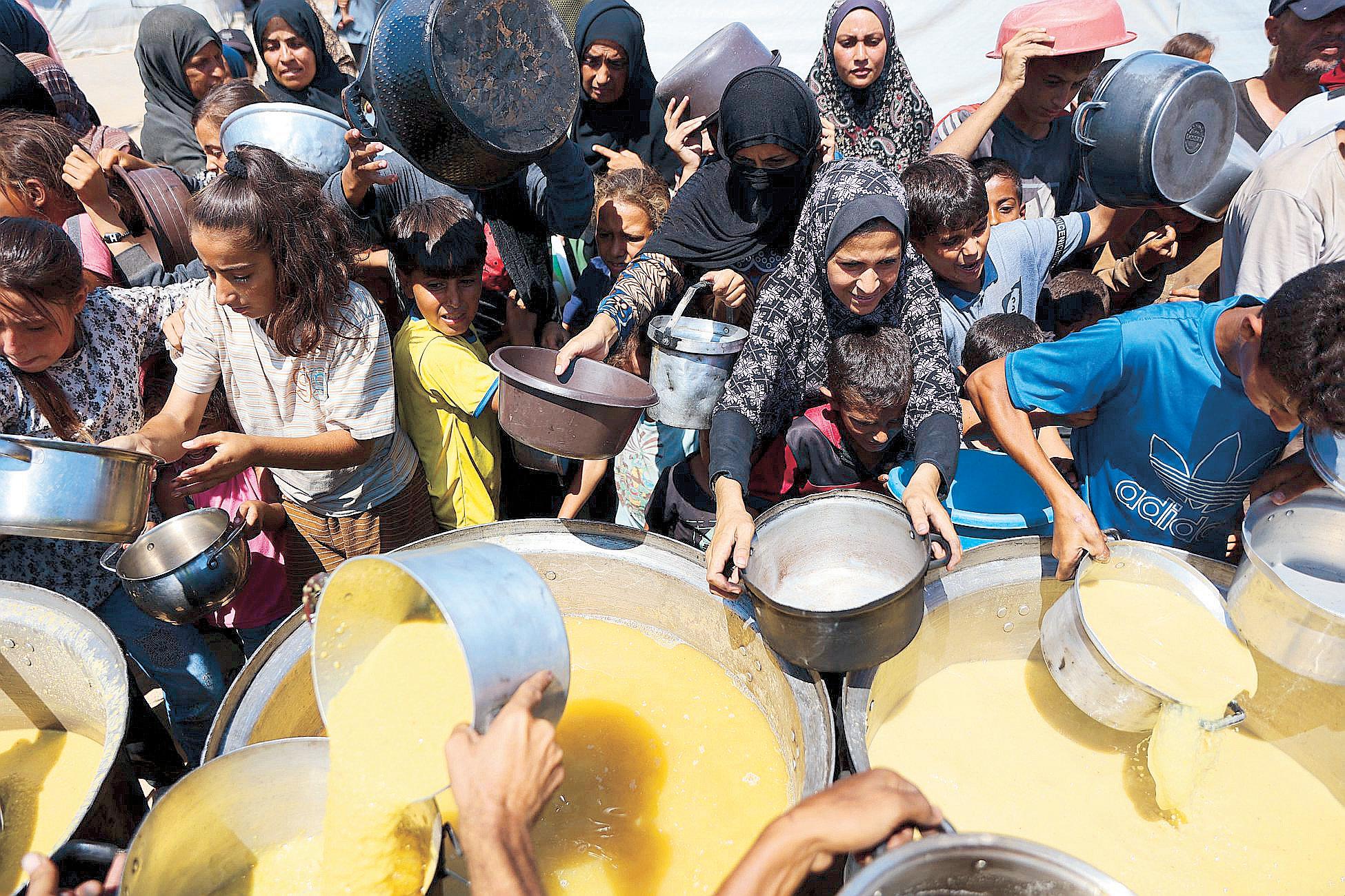 US Promises Gaza Food Plan After Envoy Visit