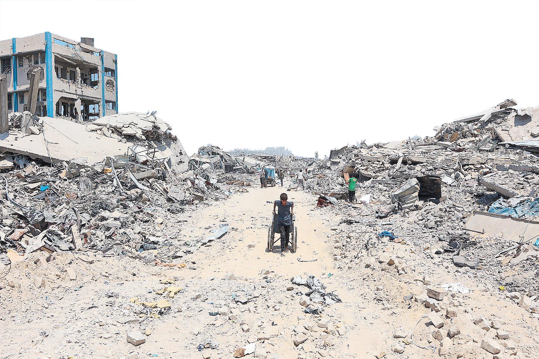 Israeli Military to Relocate Residents to Southern Gaza