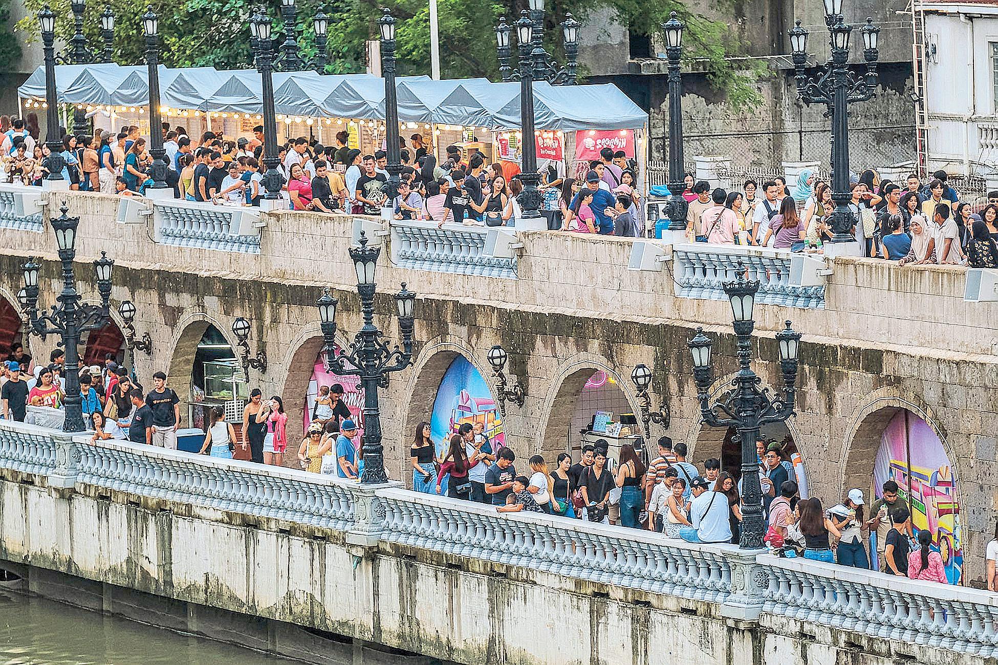 Online gambling operators shifting to other platforms