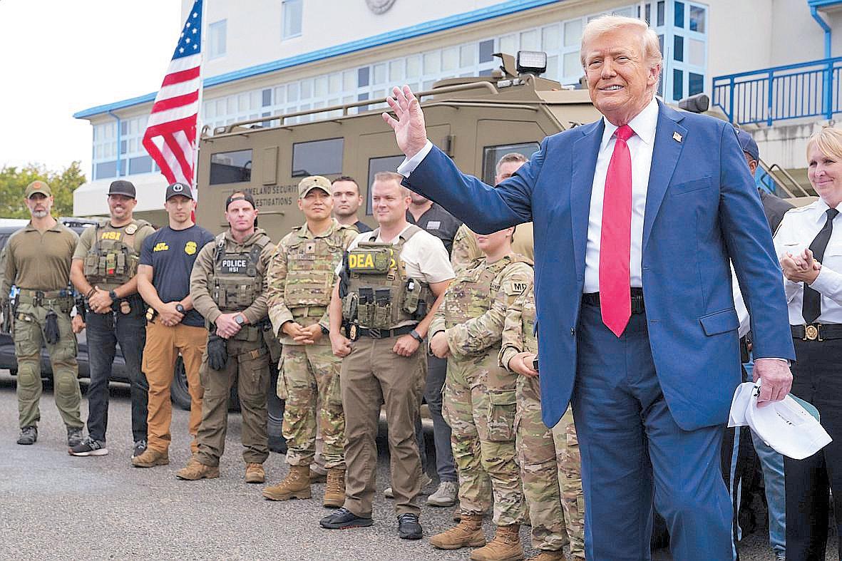 Trump Visits Police, Troops Deployed in US Capital