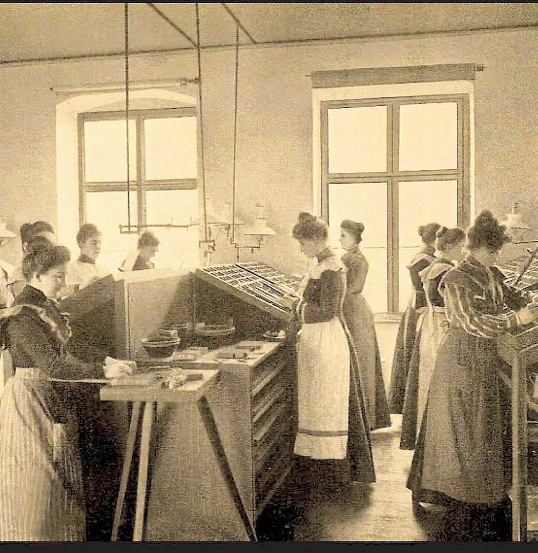 RIZAL THE SCHOOL DESIGNER, SHAKESPEARE'S GHOST AND THE WOMEN OF BERLIN