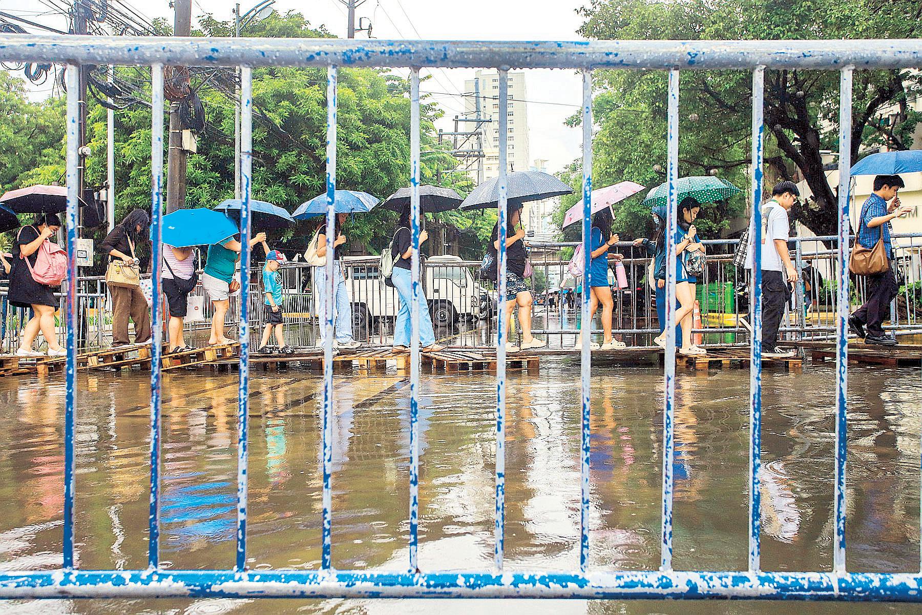 Ping to provide evidence vs 'rotten fruits' of DPWH