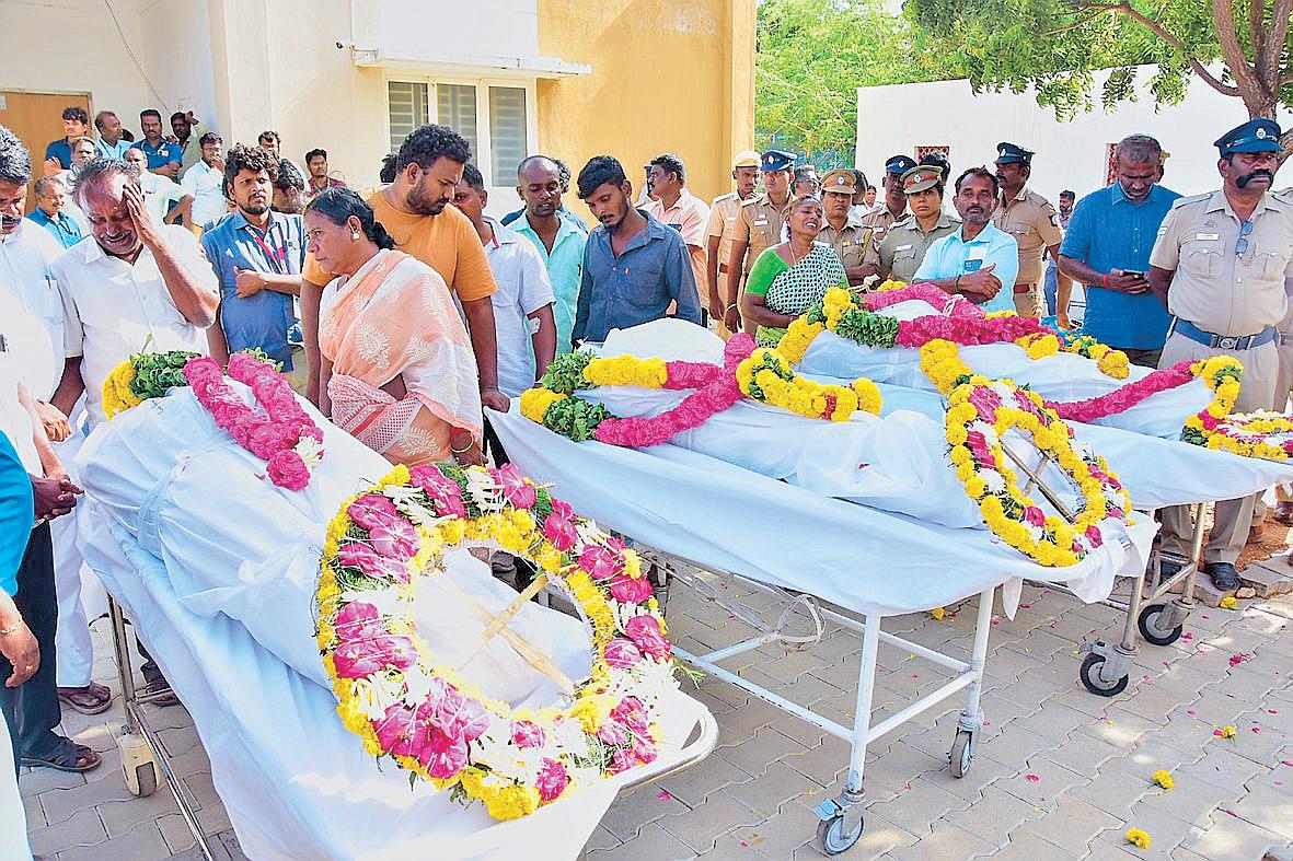 36 dead, 40 hurt in India stampede