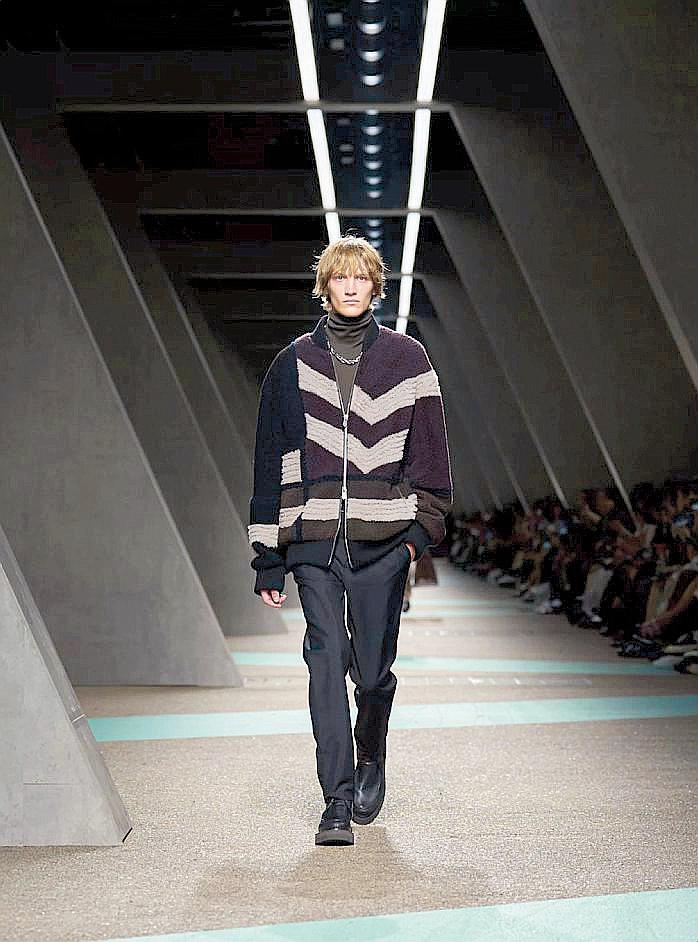 HERMÈS MENSWEAR FINDS POISE BETWEEN HERITAGE AND NOW