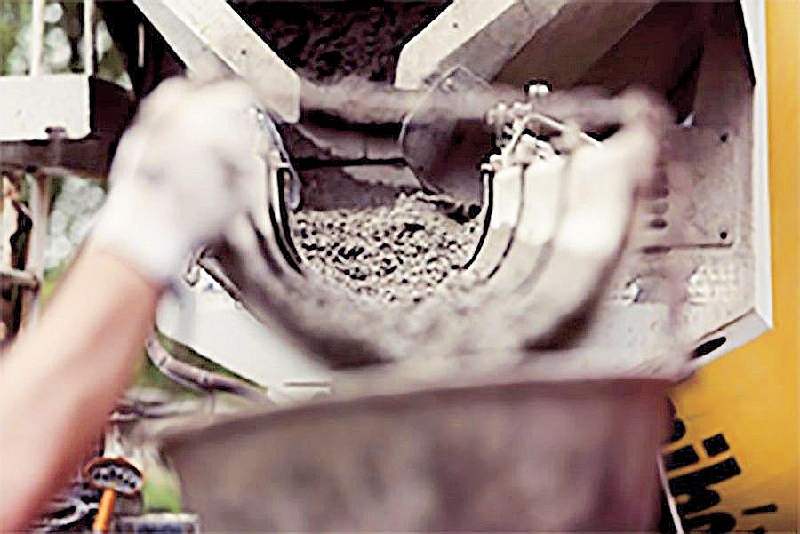 Gov't urged to raise safeguard duty on cement imports
