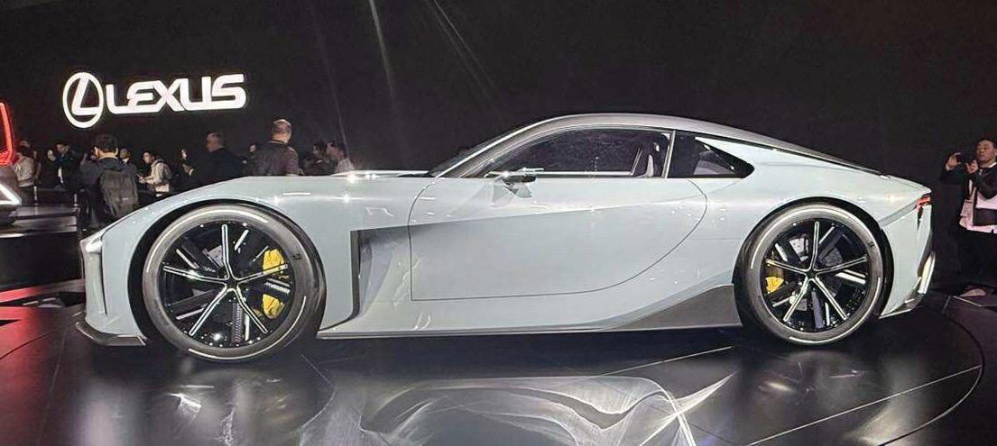 POLE POSITION: HOW TOYOTA TOOK THE DRIVER'S SEAT AT THE 2025 JAPAN MOBILITY SHOW